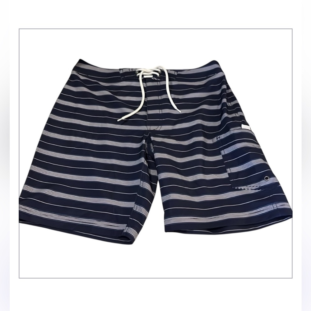J Crew Men’s Flex Swimwear Striped Navy Blue White Mesh Lining NWT Sz 30